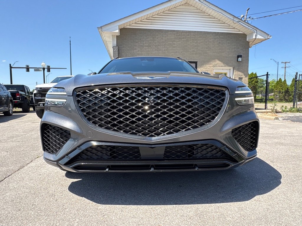 Used 2022 Genesis GV70 3.5T Sport w/ Sport Prestige Package AWD/4WD image 11