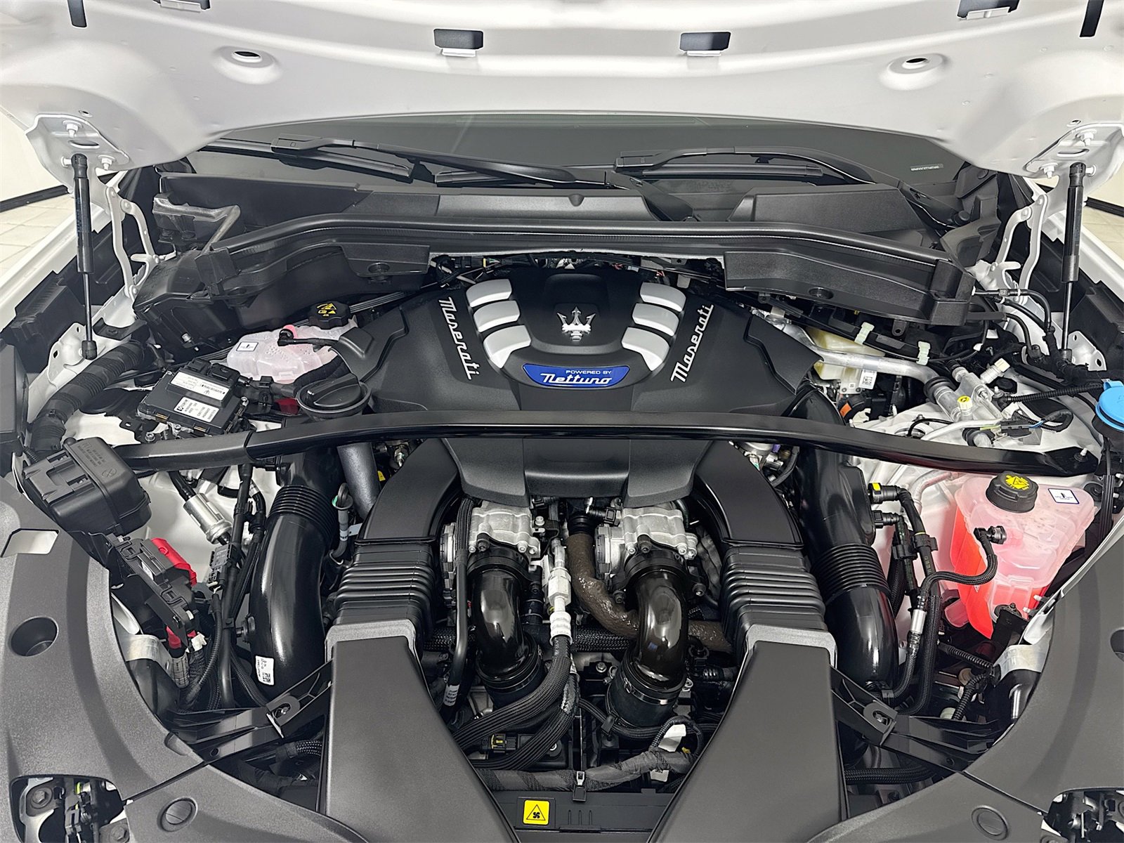 New 2026 Maserati Grecale Modena image 30