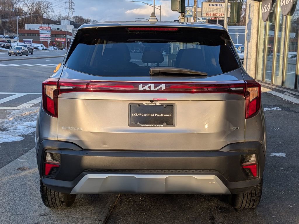 Certified 2025 Kia Seltos LX image 7