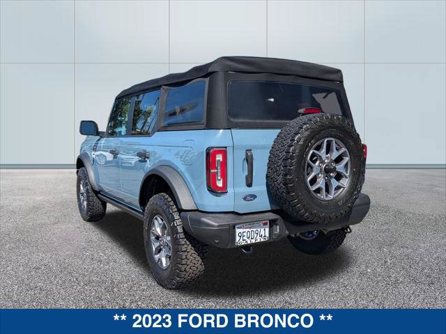 Certified 2023 Ford Bronco Badlands AWD/4WD image 3