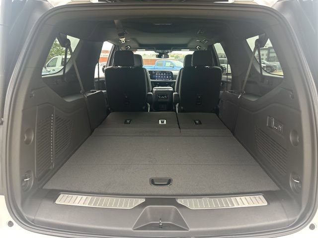 New 2025 Chevrolet Suburban Premier w/ Sun And Tow Package image 12