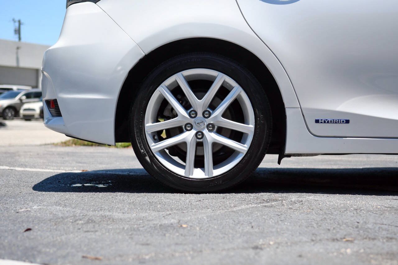 Used 2015 Lexus CT 200h FWD image 35