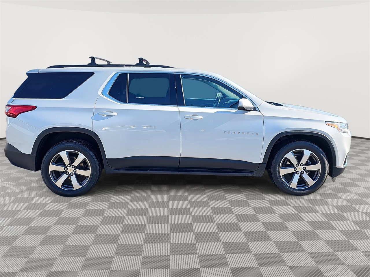 Certified 2021 Chevrolet Traverse LT w/ LT Premium Package image 4