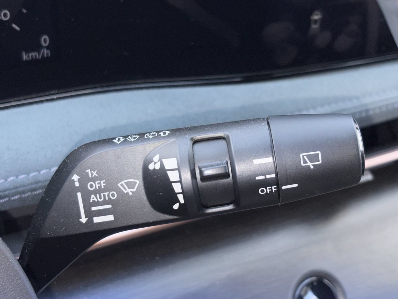 Certified 2023 Nissan Ariya AWD/4WD image 19
