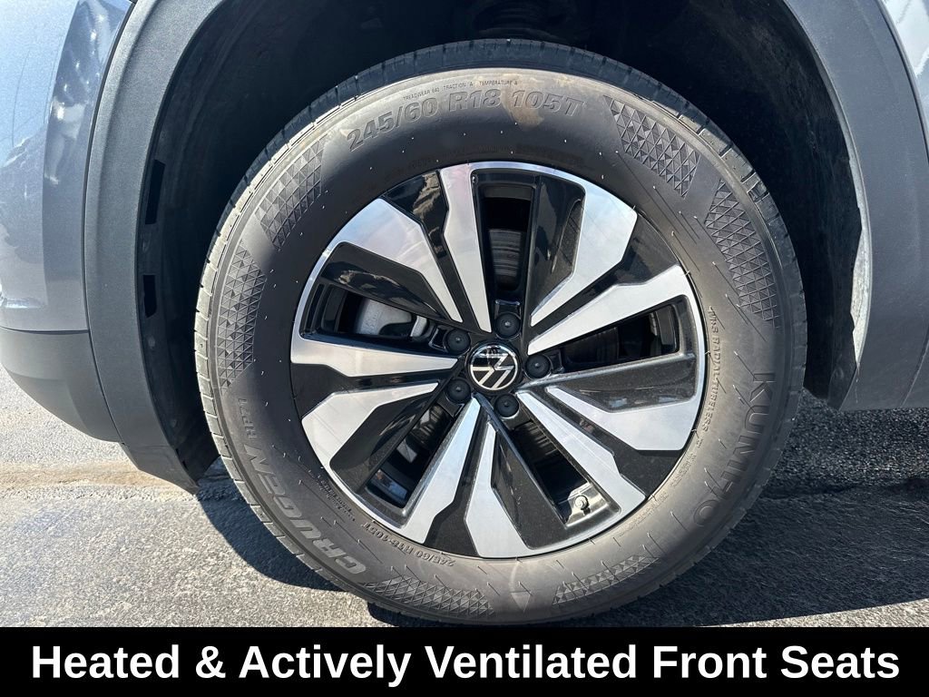 Used 2025 Volkswagen Atlas Cross Sport SE image 11