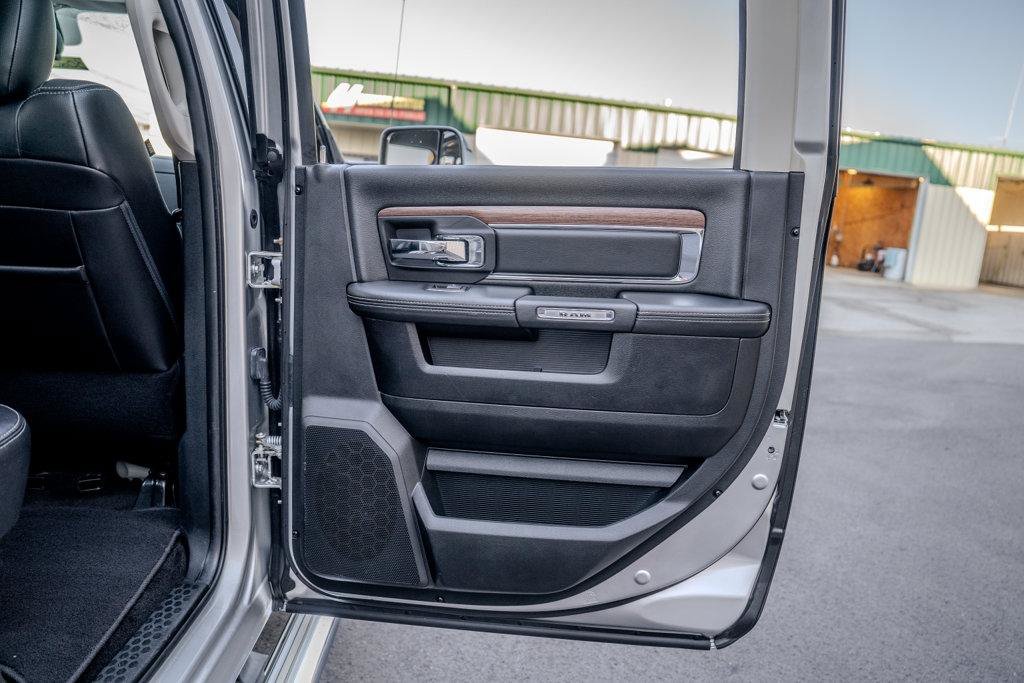 Used 2014 RAM 2500 Laramie w/ Convenience Group AWD/4WD image 28