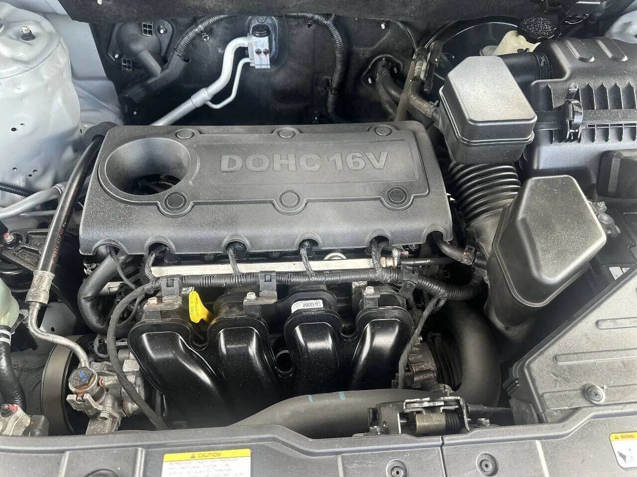 Used 2011 Kia Sorento LX 4dr SUV image 24