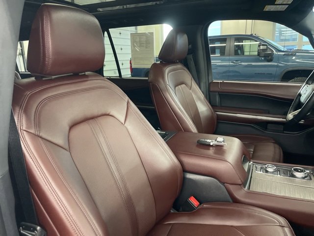 Used 2023 Ford Expedition Max Limited image 37