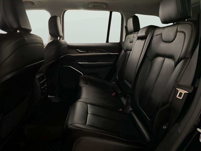 Used 2022 Jeep Grand Cherokee Limited 4xe AWD/4WD image 32