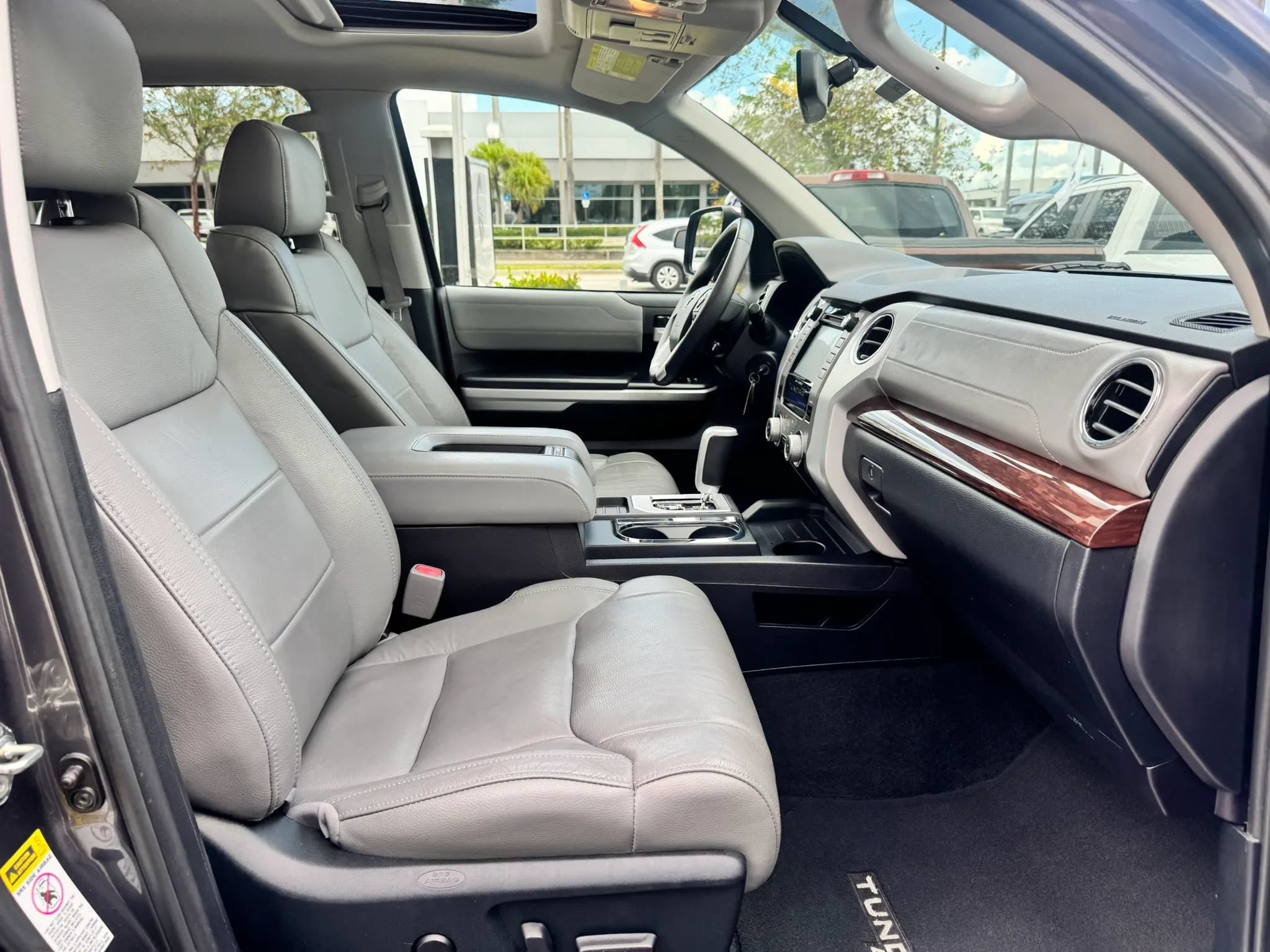 Used 2017 Toyota Tundra Limited w/ TRD Off Road Package RWD image 31