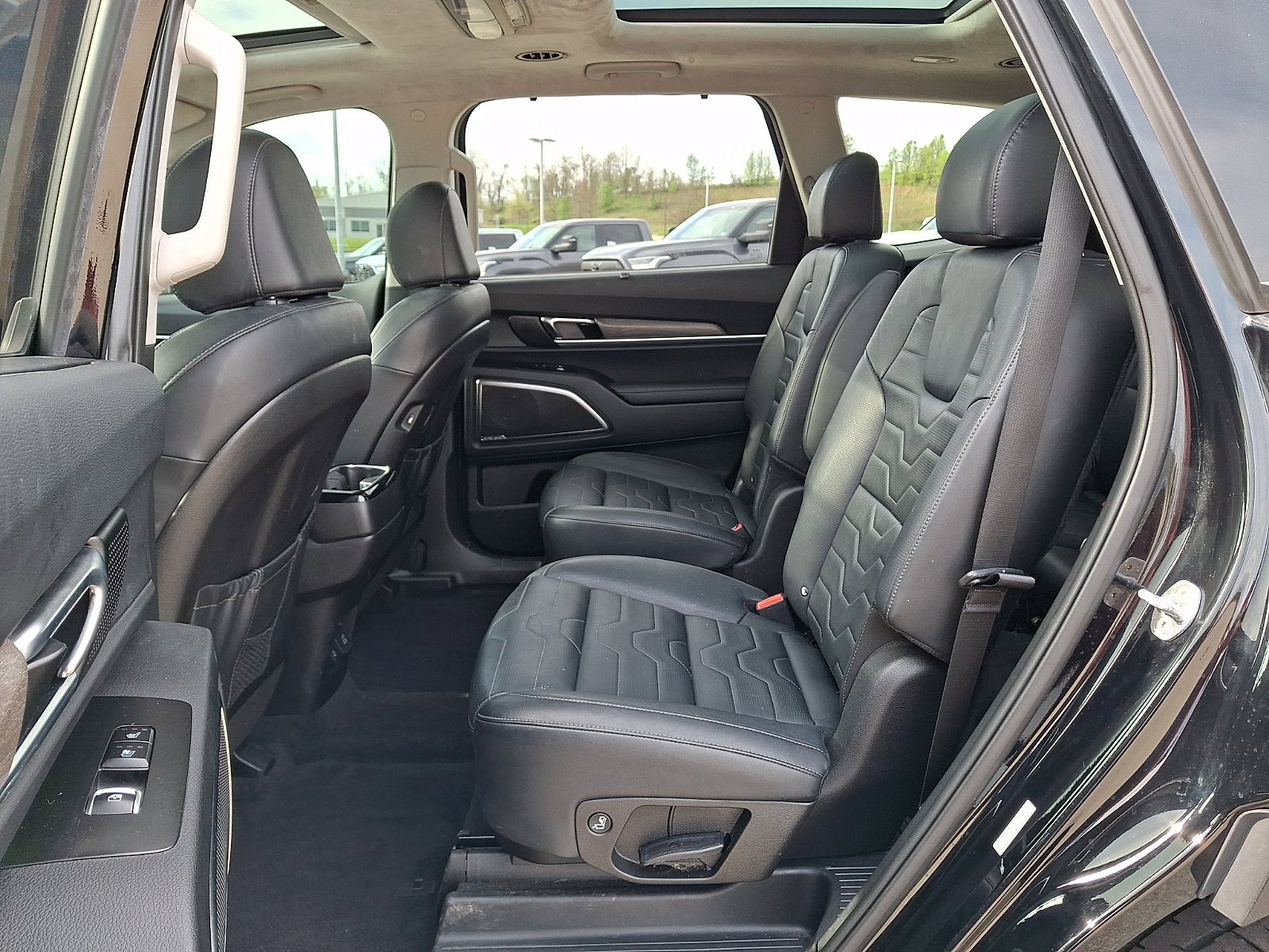 Used 2022 Kia Telluride SX w/ SX Prestige Package image 10