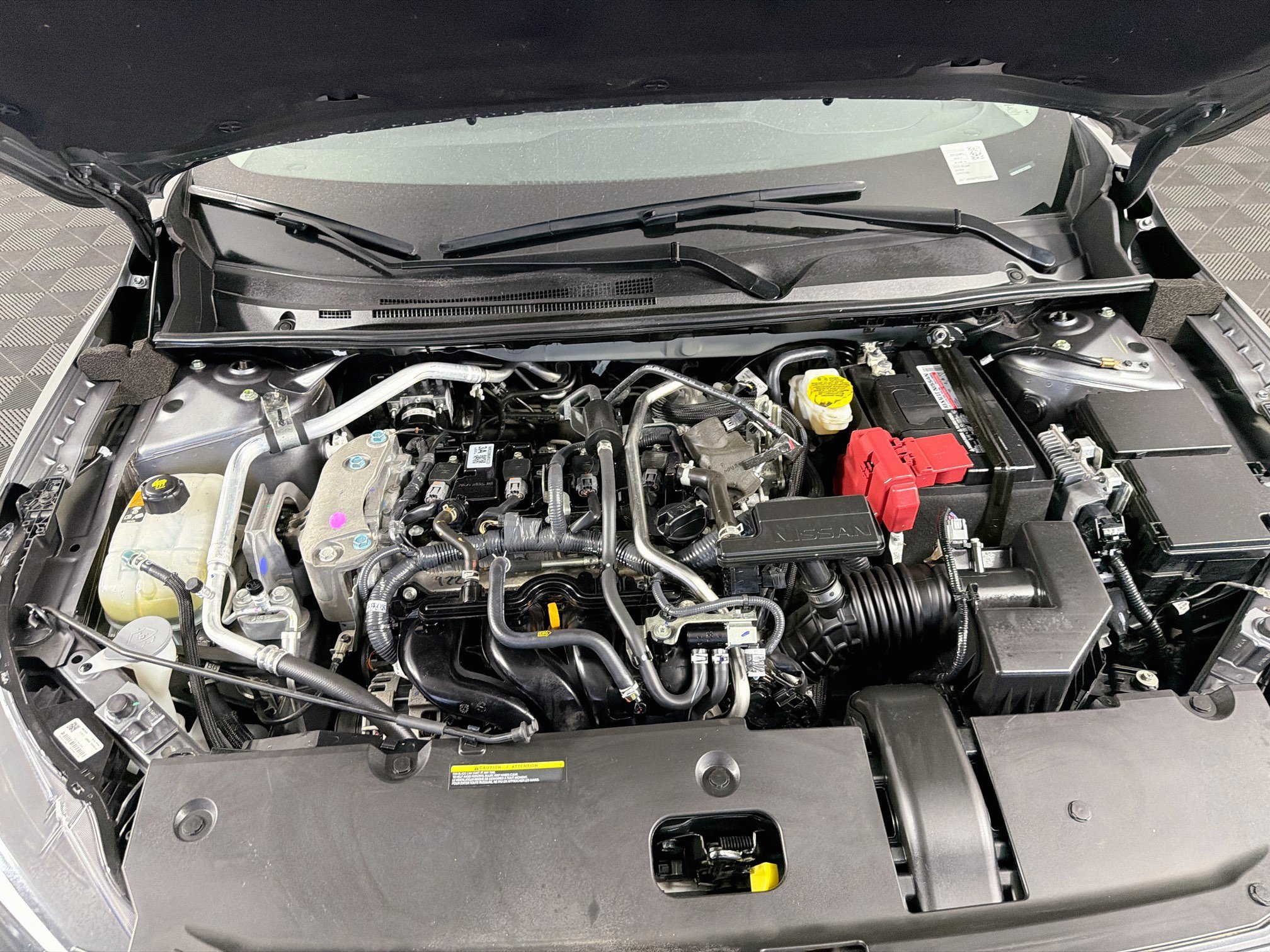 Used 2025 Nissan Sentra S FWD image 32