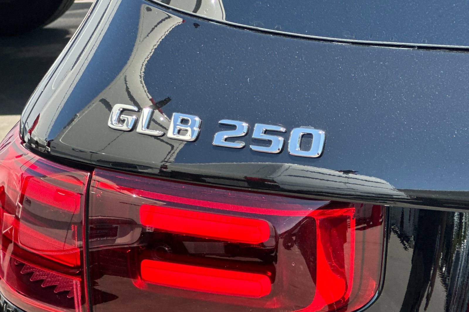 New 2025 Mercedes-Benz GLB 250 250 image 27