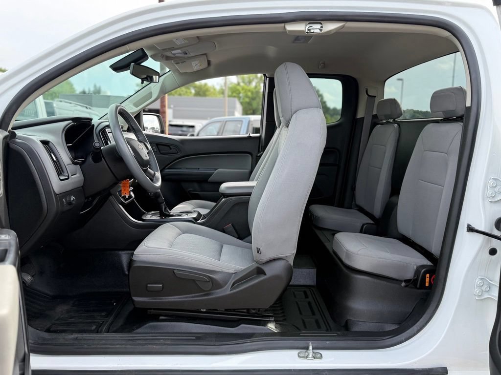 Used 2021 Chevrolet Colorado W/T RWD image 4