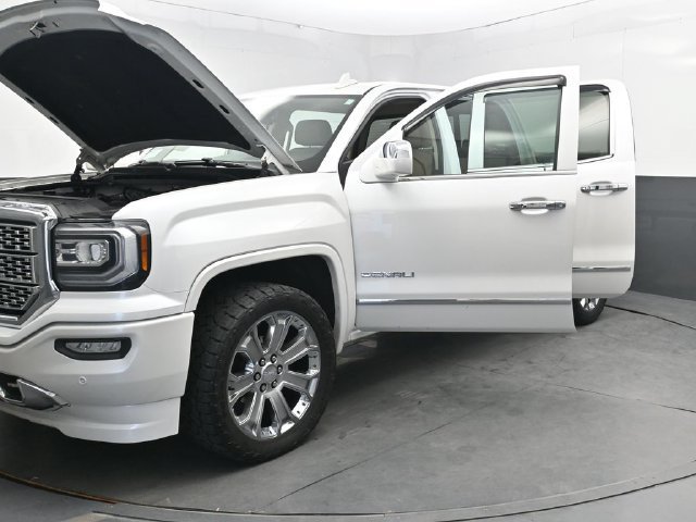 Used 2017 GMC Sierra 1500 Denali w/ Denali Ultimate Package AWD/4WD image 43