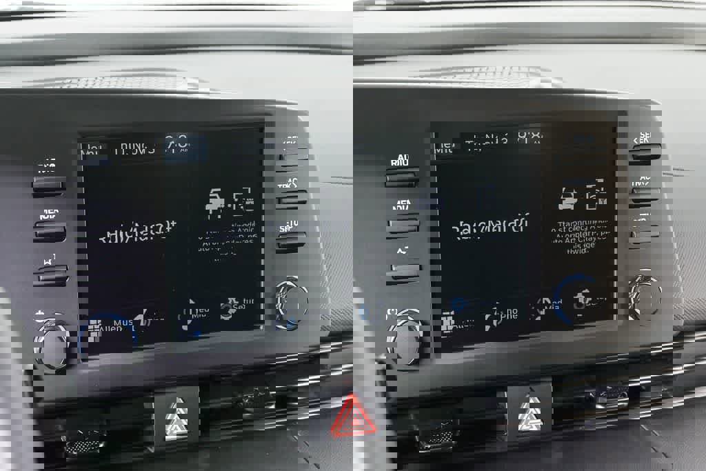 New 2026 Hyundai Elantra SEL Sport Premium image 24