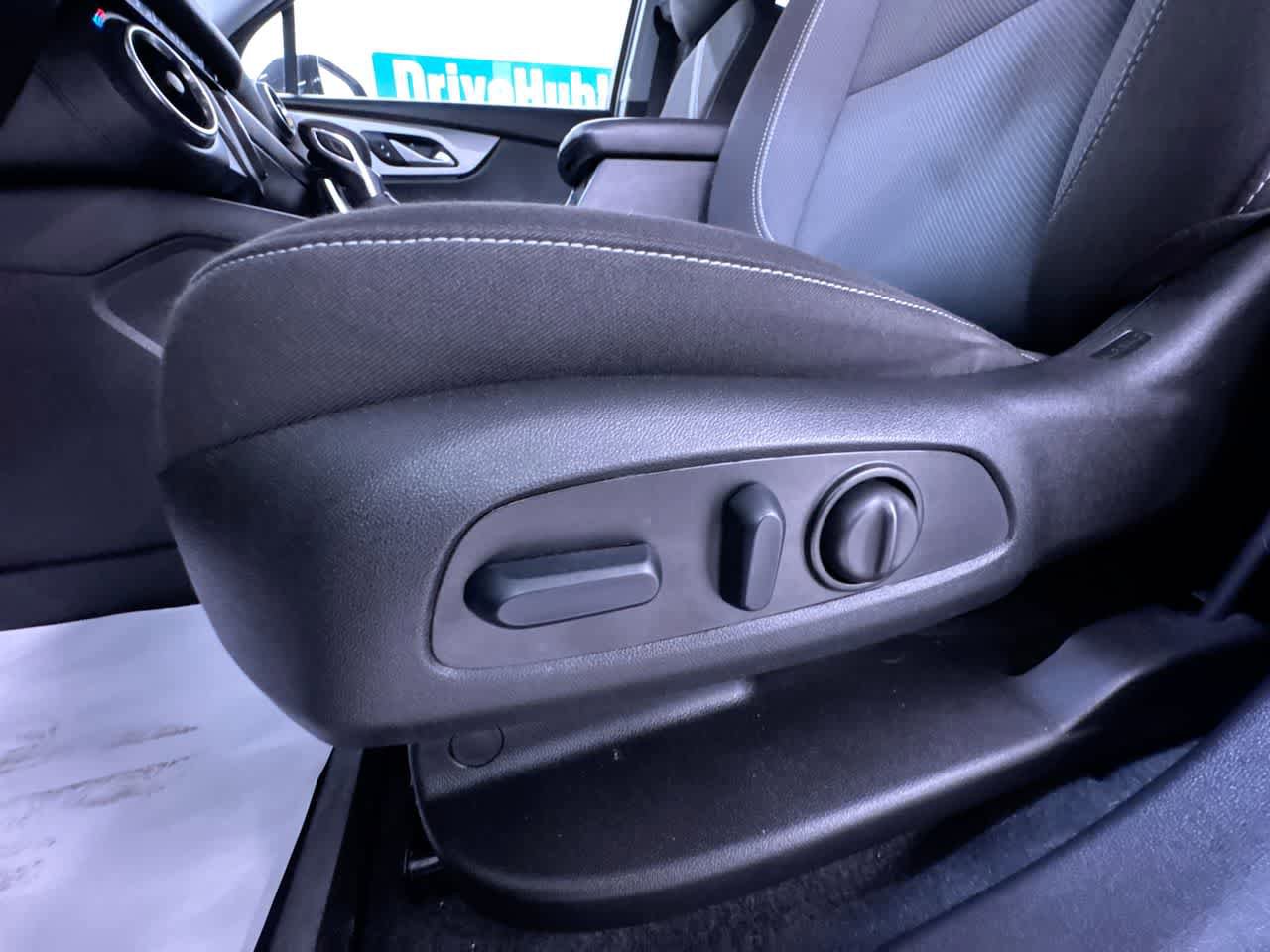 Used 2024 Chevrolet Blazer LT w/ Convenience Package FWD image 13