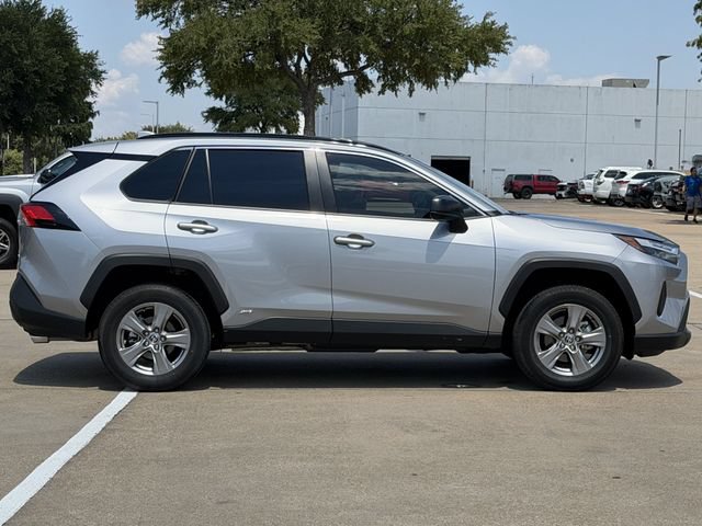 Certified 2025 Toyota RAV4 LE AWD/4WD image 3