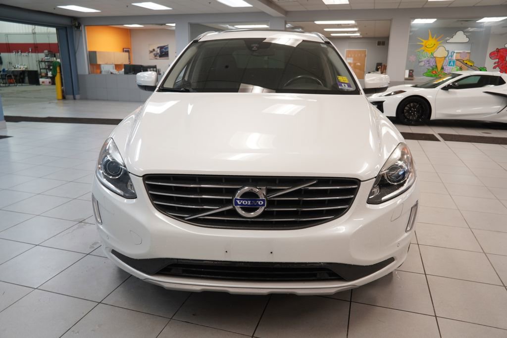 Used 2017 Volvo XC60 T5 Inscription w/ Preferred Option Package image 17