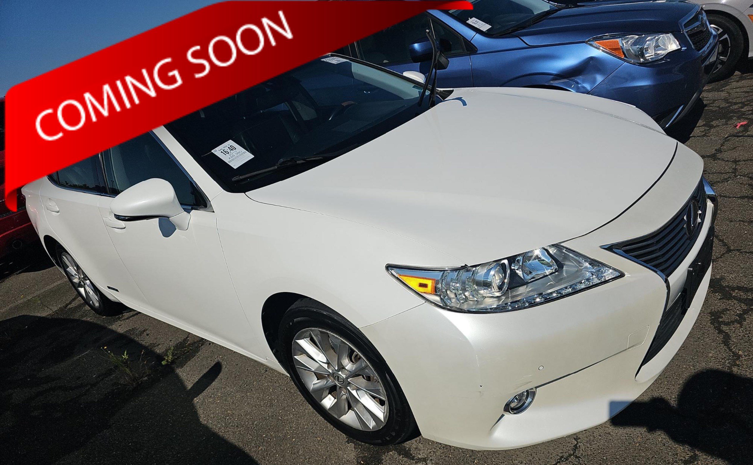 Used 2015 Lexus ES 300h w/ Navigation System Package