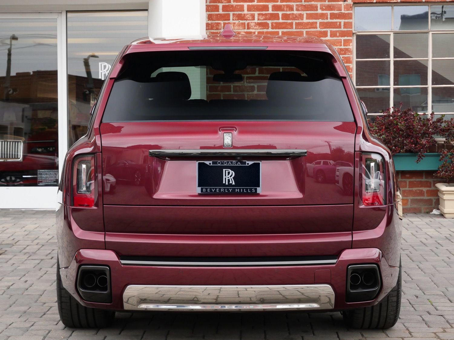 New 2025 Rolls-Royce Cullinan Black Badge image 23