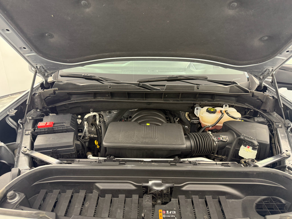 Used 2024 GMC Sierra 1500 AT4 w/ Technology Package image 32