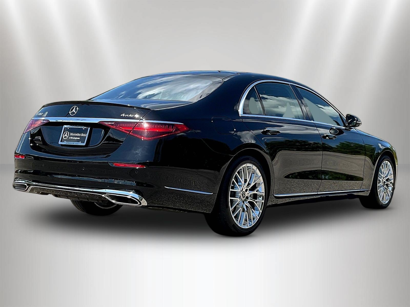 Certified 2025 Mercedes-Benz S 580 4MATIC Sedan image 7