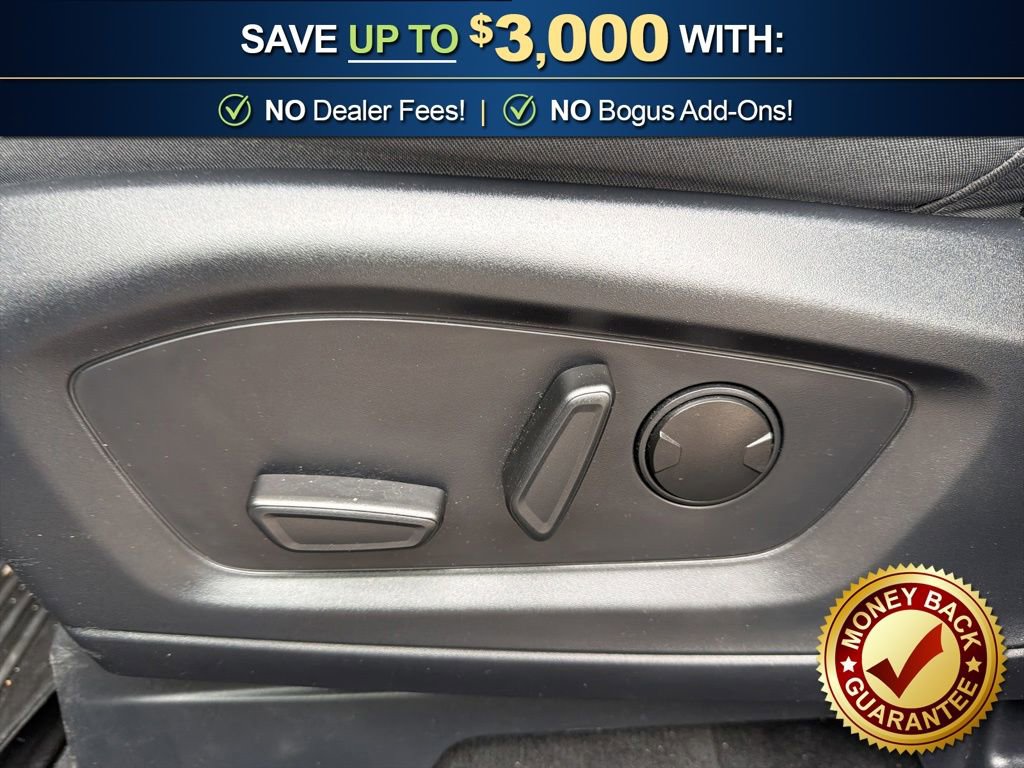 Used 2025 Ford Explorer Active RWD image 16