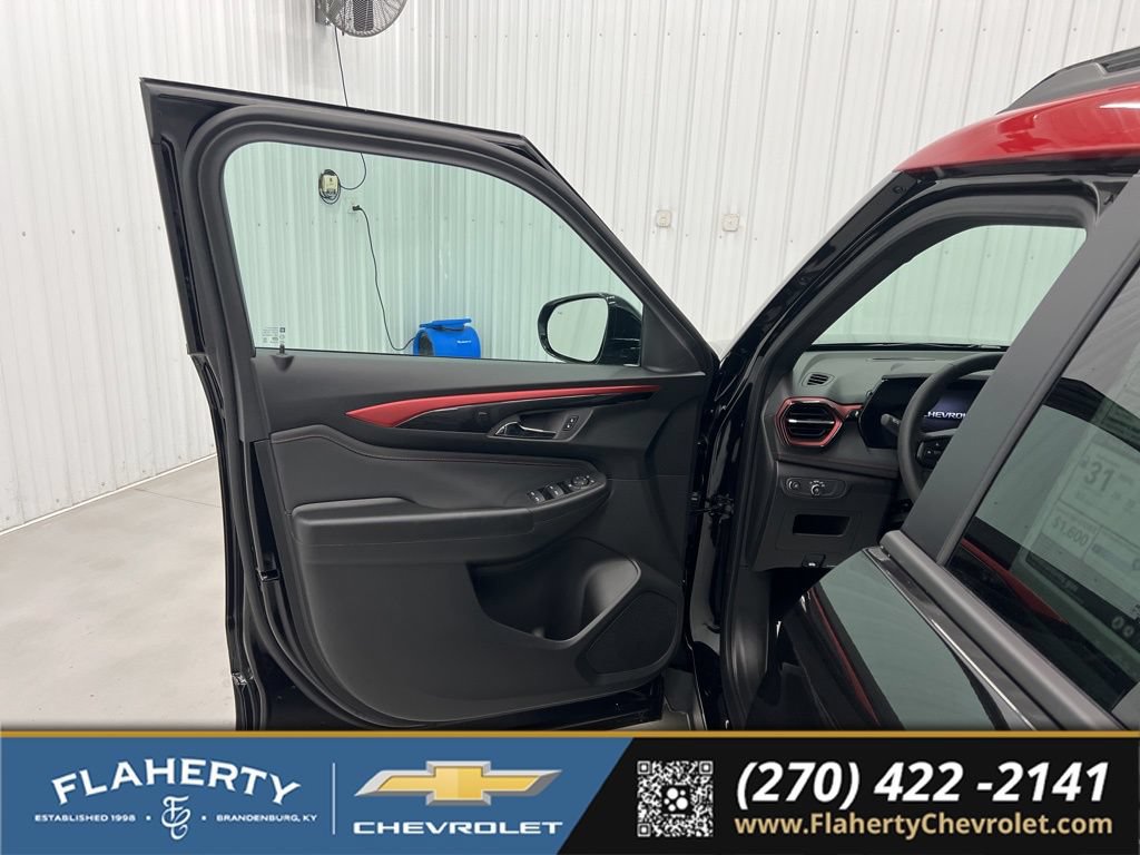 New 2026 Chevrolet TrailBlazer RS w/ Driver Confidence Package FWD image 8
