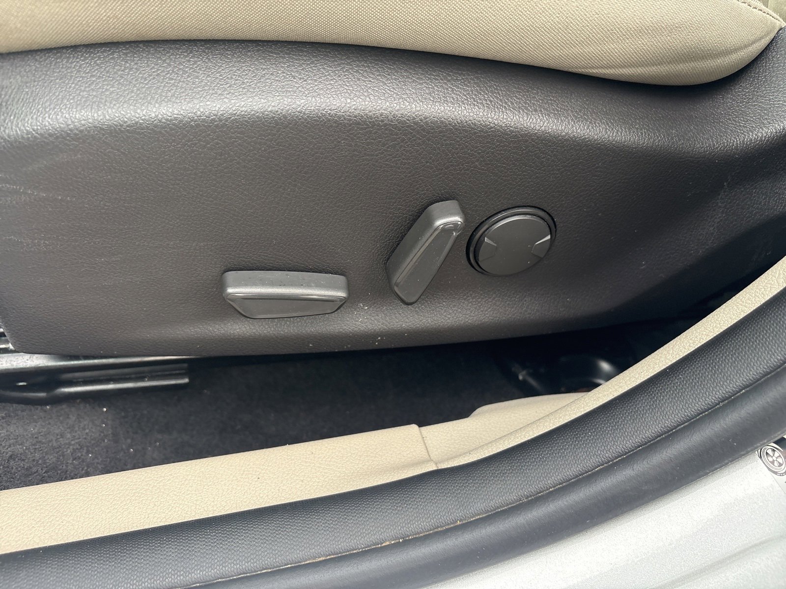 Used 2016 Ford Focus SE image 25