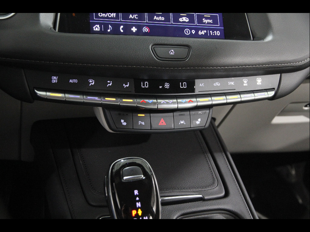 Used 2023 Cadillac XT4 Luxury w/ Cold Weather Package image 14