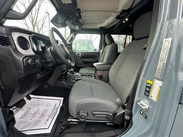 New 2026 Jeep Gladiator Sport AWD/4WD image 22