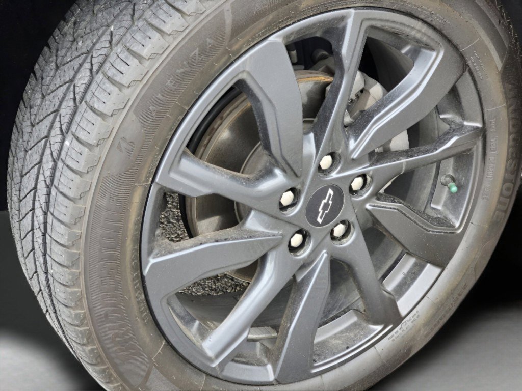 Used 2022 Chevrolet Equinox RS w/ RS Leather Package AWD/4WD image 23
