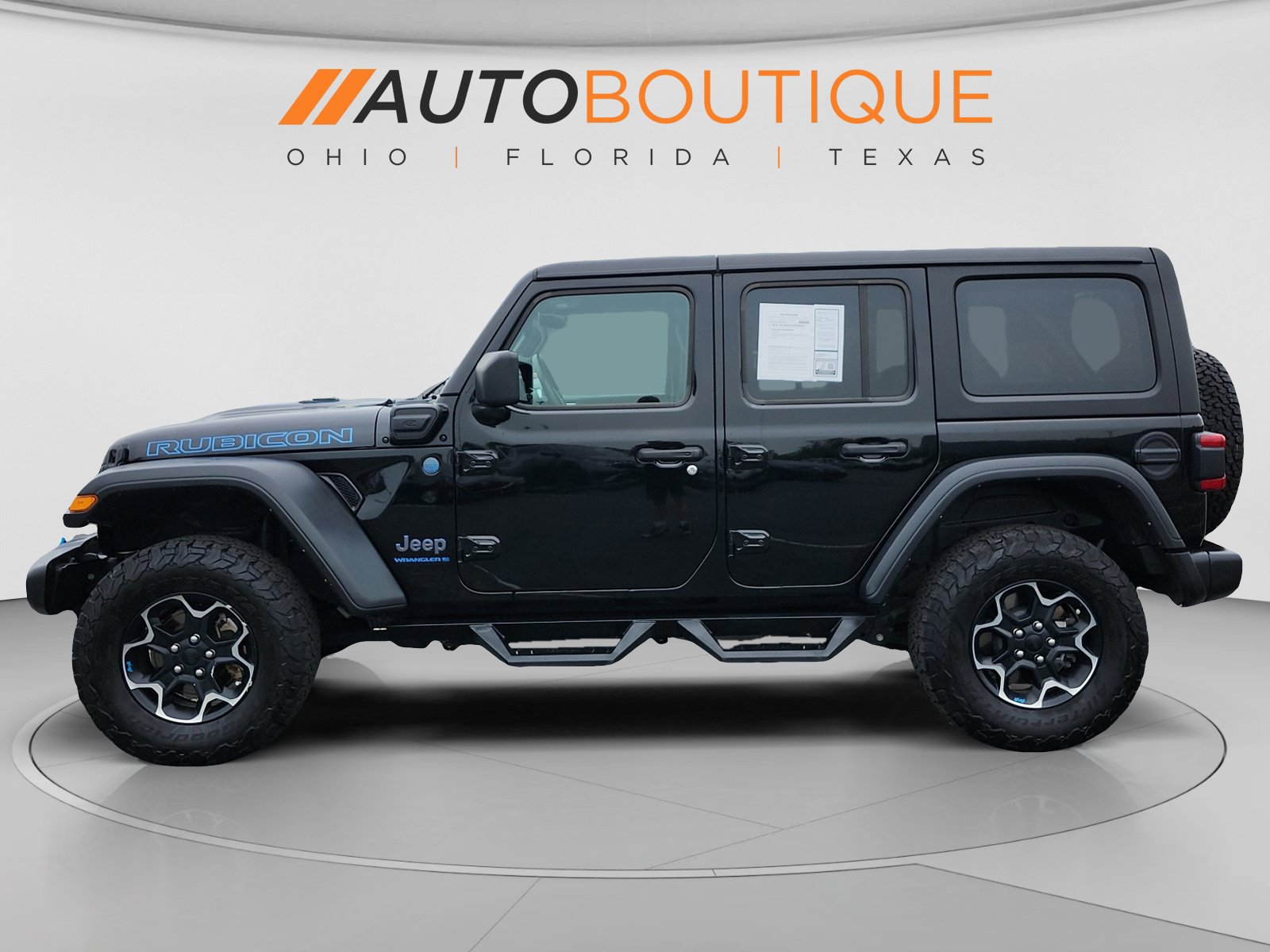 Used 2023 Jeep Wrangler Unlimited Rubicon 4xe w/ Cold Weather Group AWD/4WD image 2