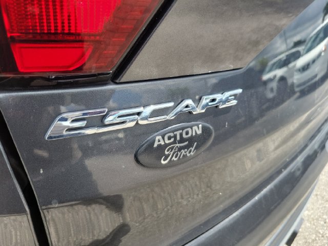Used 2019 Ford Escape Titanium w/ U9j03 - Titanium Tow Package AWD/4WD image 5