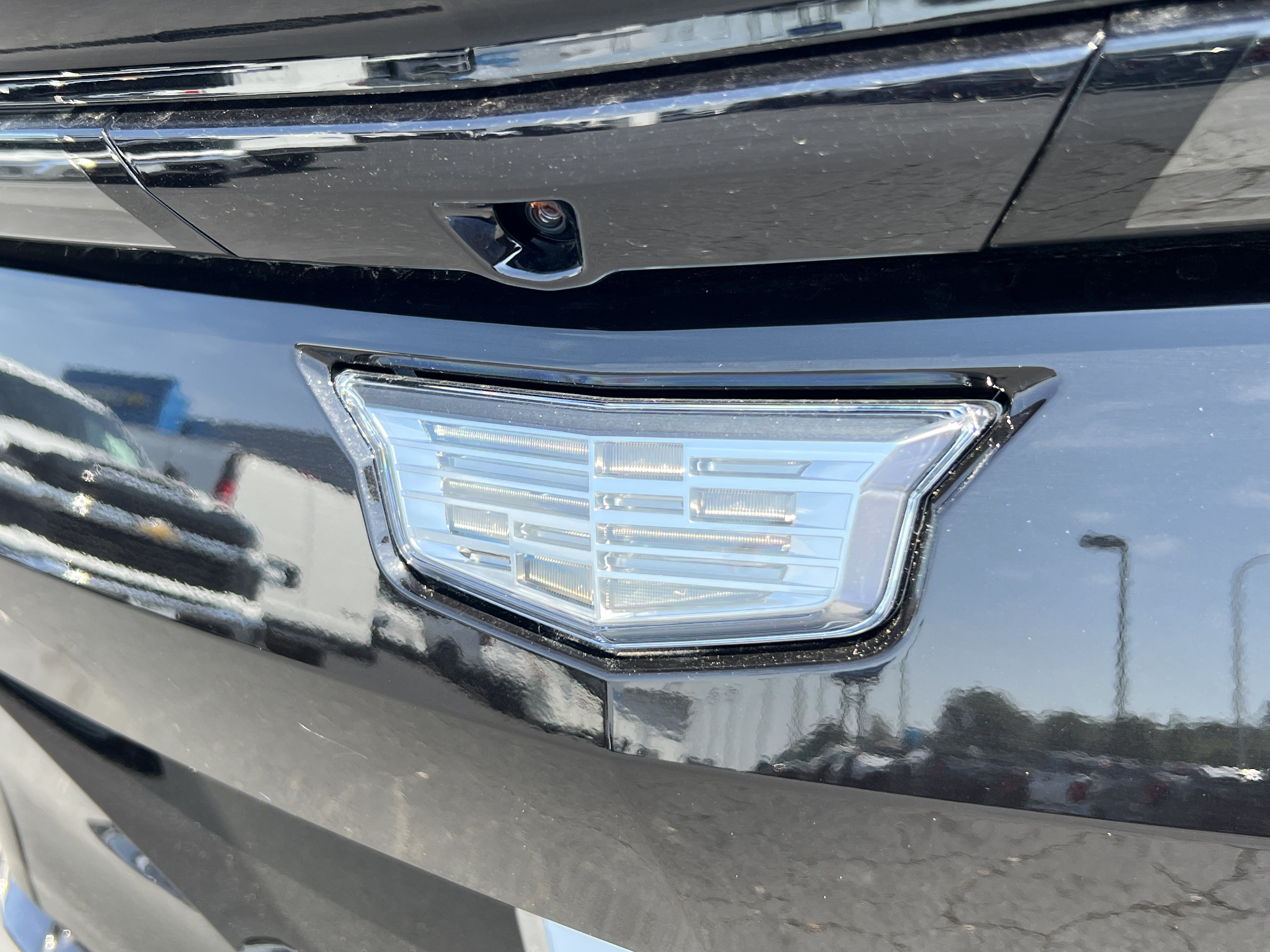 New 2026 Cadillac Lyriq Signature Sport AWD/4WD image 8