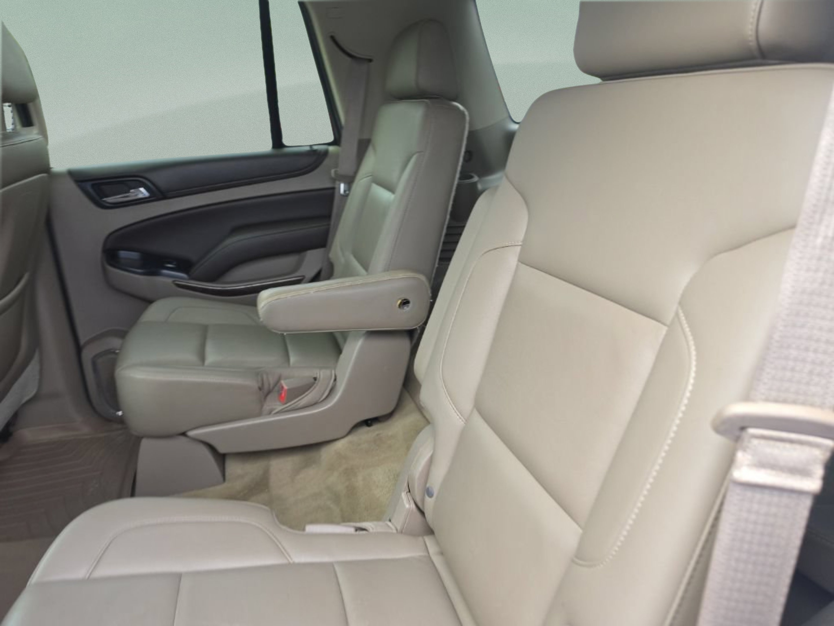 Used 2015 Chevrolet Tahoe LT RWD image 29