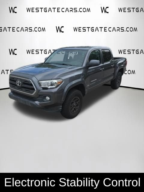 Used 2017 Toyota Tacoma SR5 w/ Tow Package RWD image 8