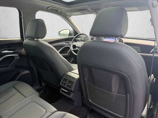 Used 2025 Audi Q5 Premium AWD/4WD image 23