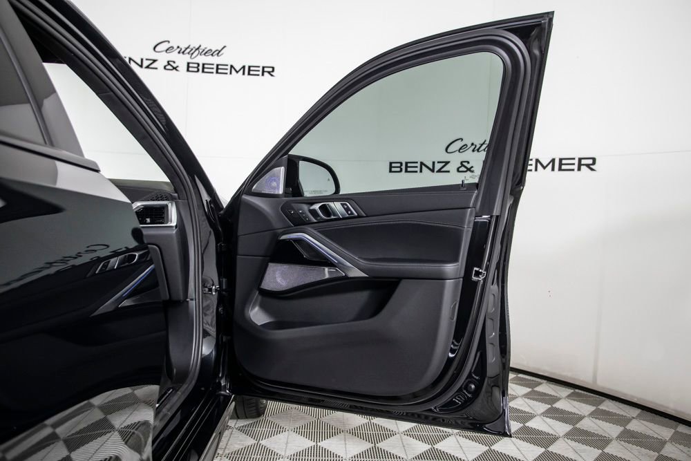 Used 2026 BMW X6 M Competition w/ Executive Package image 22