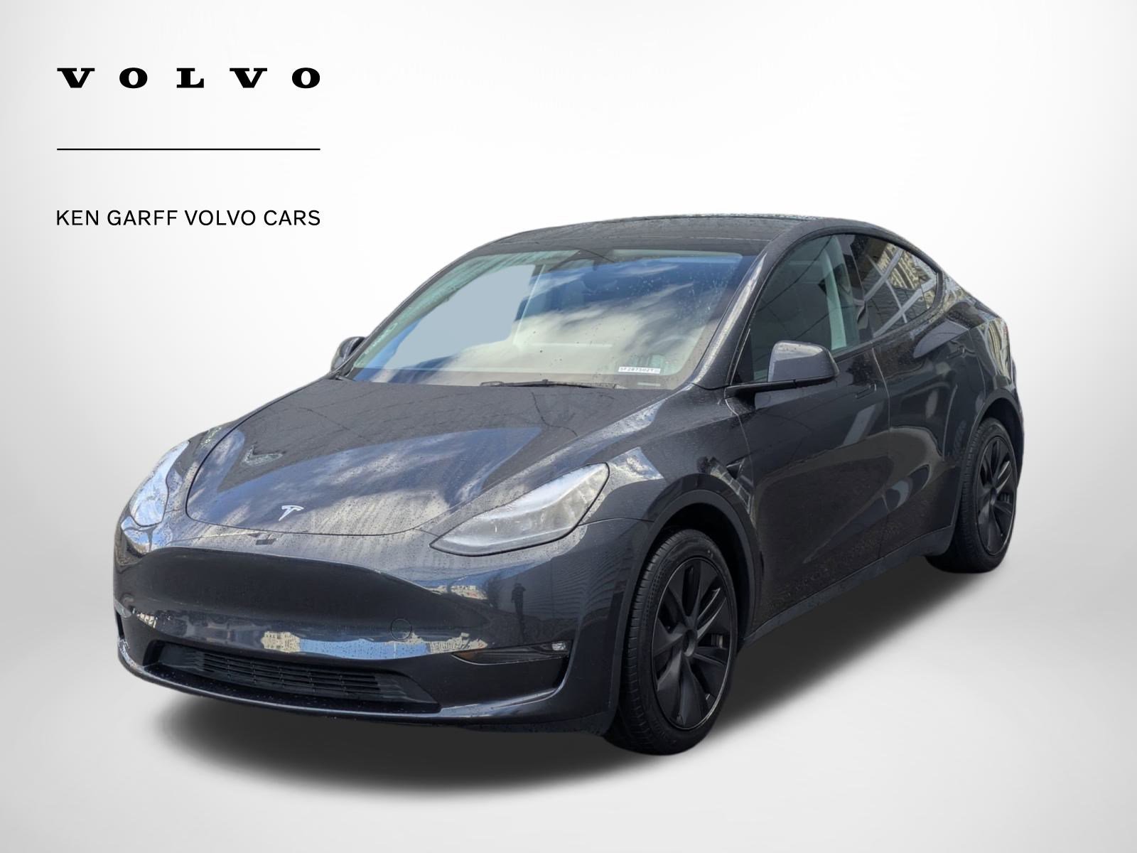 Used 2025 Tesla Model Y Long Range image 8