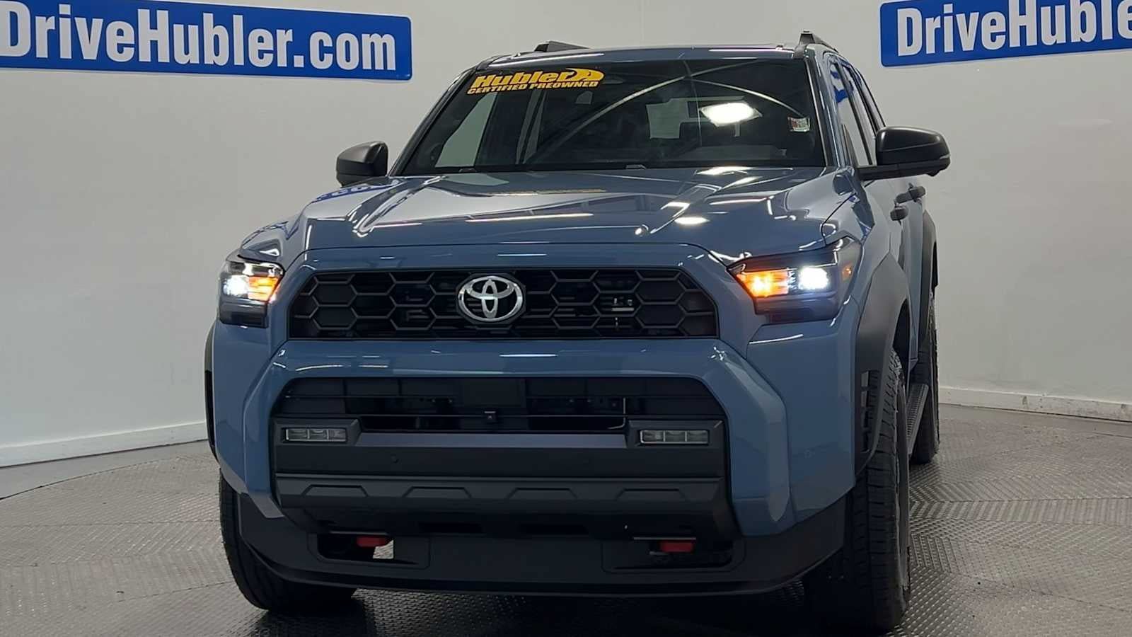 Used 2025 Toyota 4Runner TRD Off-Road Premium AWD/4WD image 3
