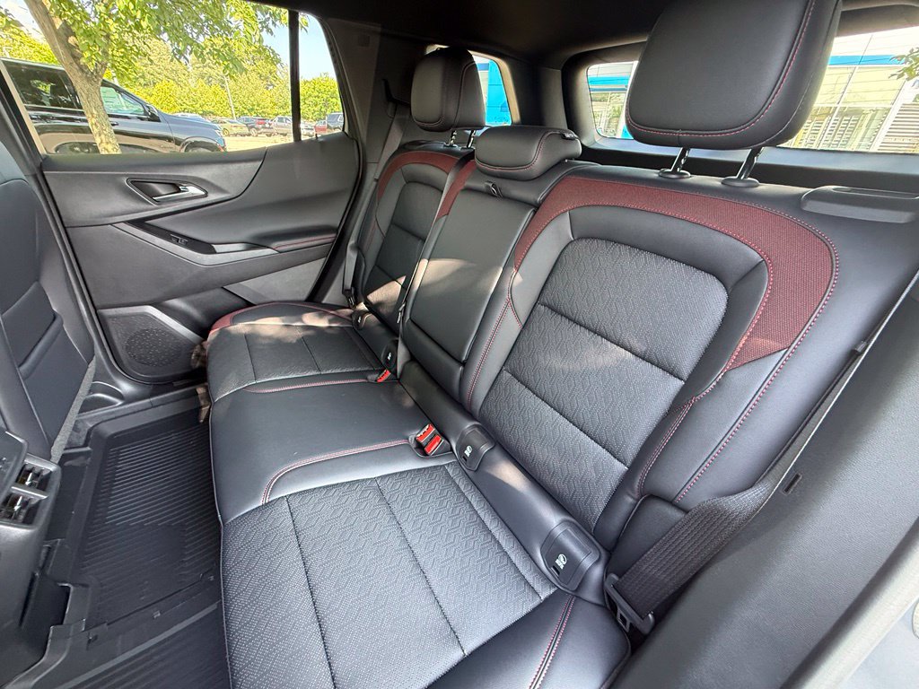 New 2027 Chevrolet Equinox RS w/ Safety and Technology Package AWD/4WD image 24