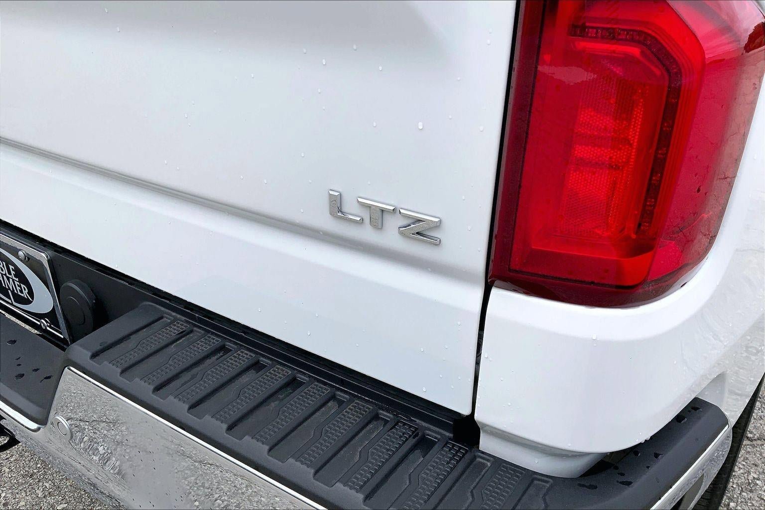 Used 2024 Chevrolet Silverado 1500 LTZ w/ Technology Package AWD/4WD image 8