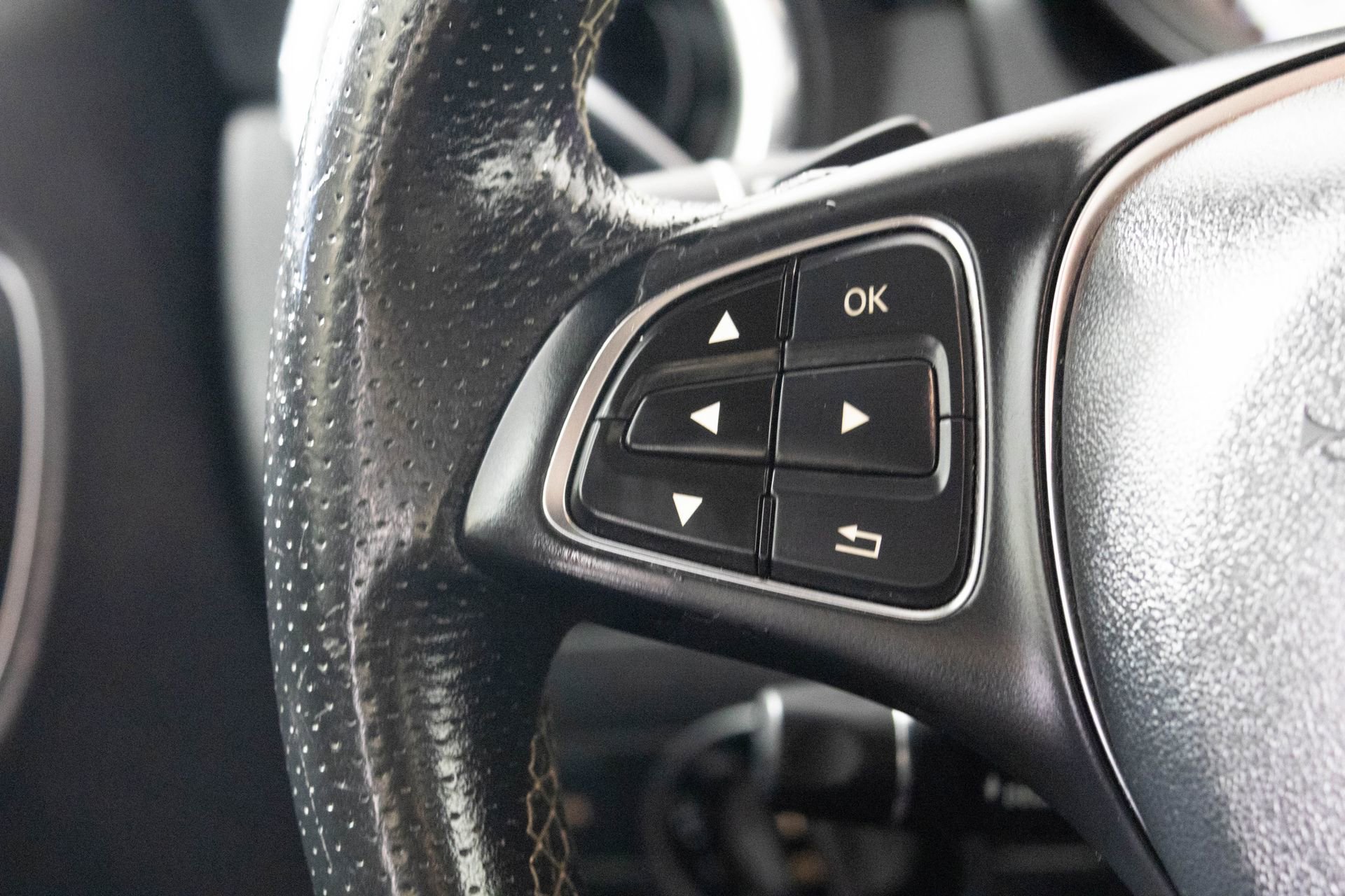 Used 2016 Mercedes-Benz GLA 250 GLA 250 image 32