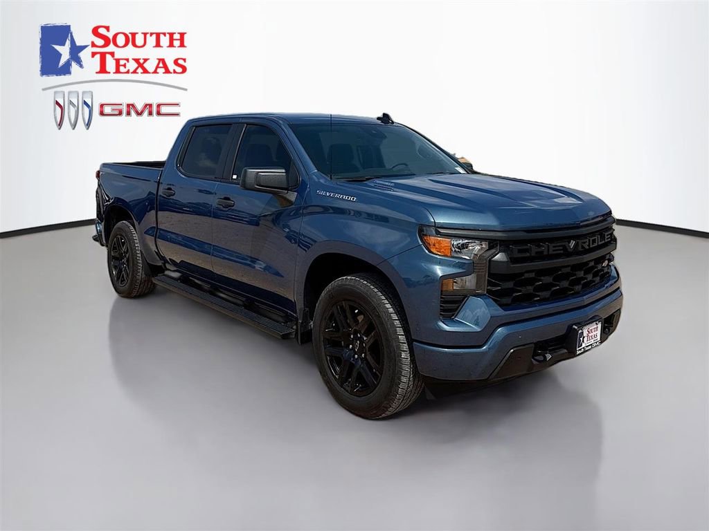 Used 2024 Chevrolet Silverado 1500 Custom image 1