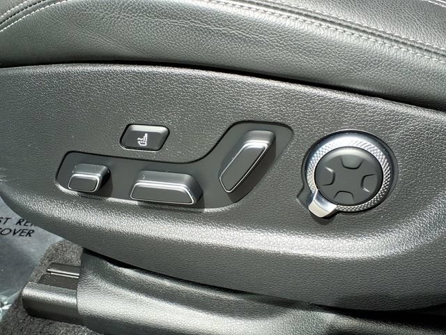 Used 2024 Genesis GV70 2.5T w/ Sport Prestige Package AWD/4WD image 10