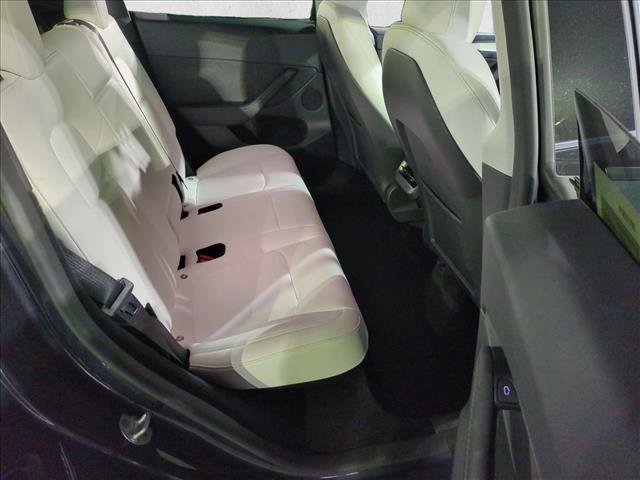 Used 2024 Tesla Model Y 2WD image 22