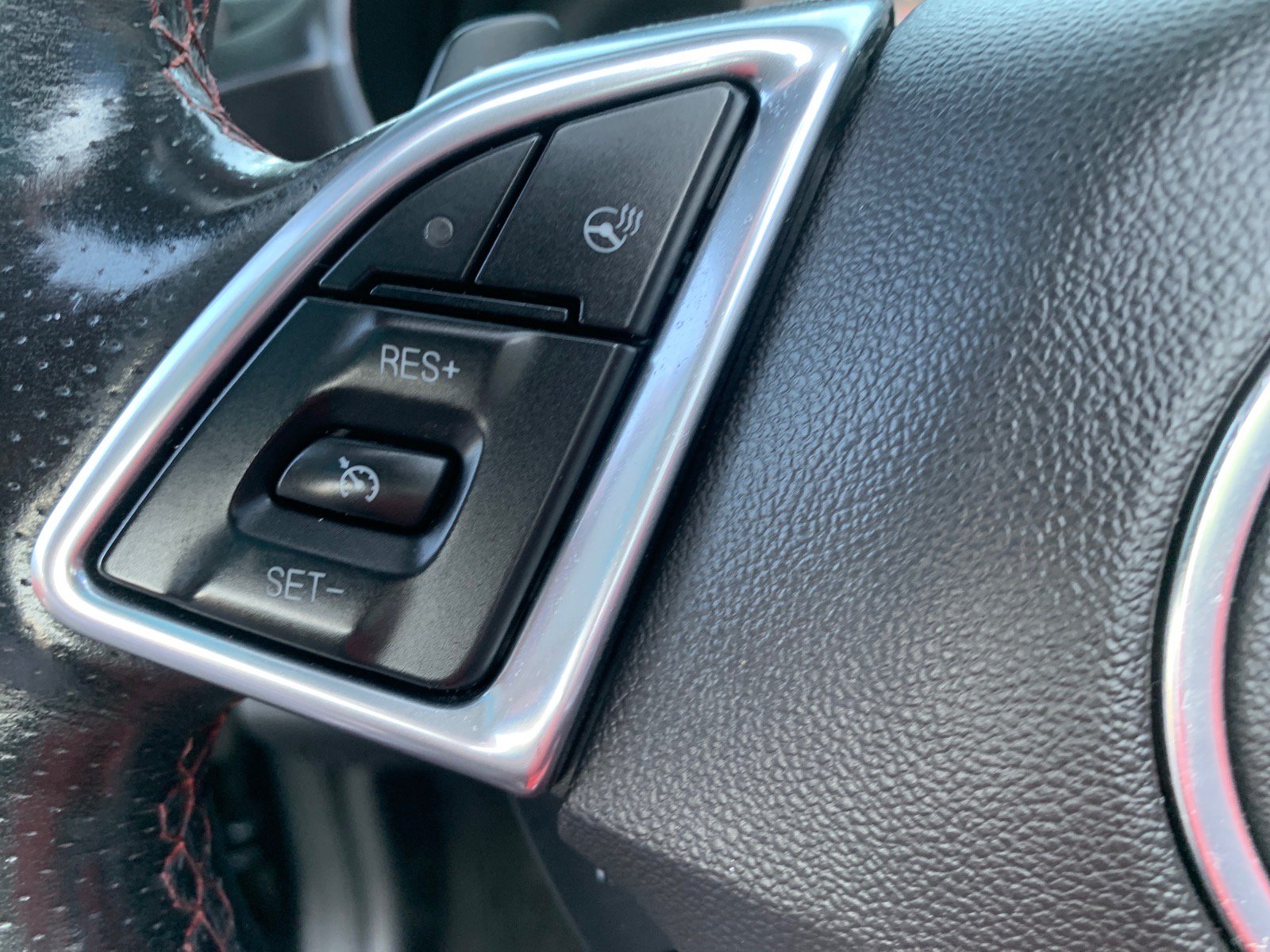 Used 2017 Chevrolet Camaro SS RWD image 12