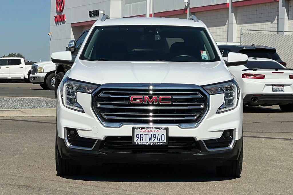 Used 2023 GMC Terrain SLT FWD image 11